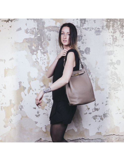Sac  So Kelly HERMES cuir taurillon clémence étoupe