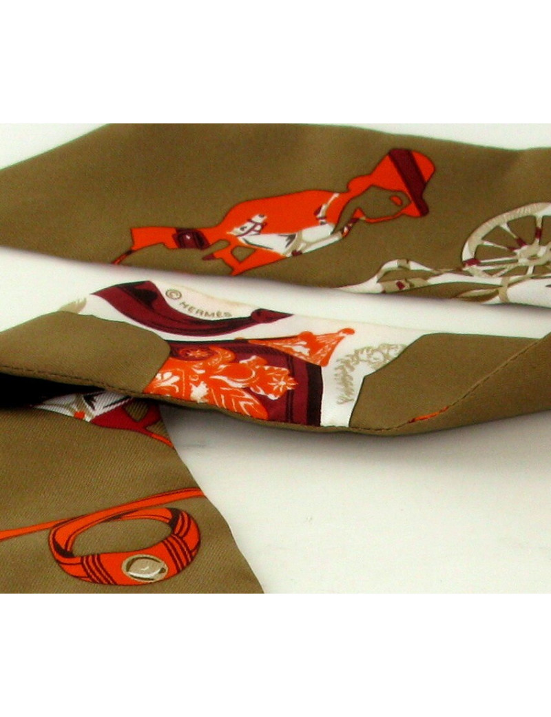 Twilly Hermès en soie marron