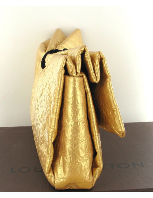 Pochette dorée LOUIS VUITTON  Collection Printemps-Eté 2009