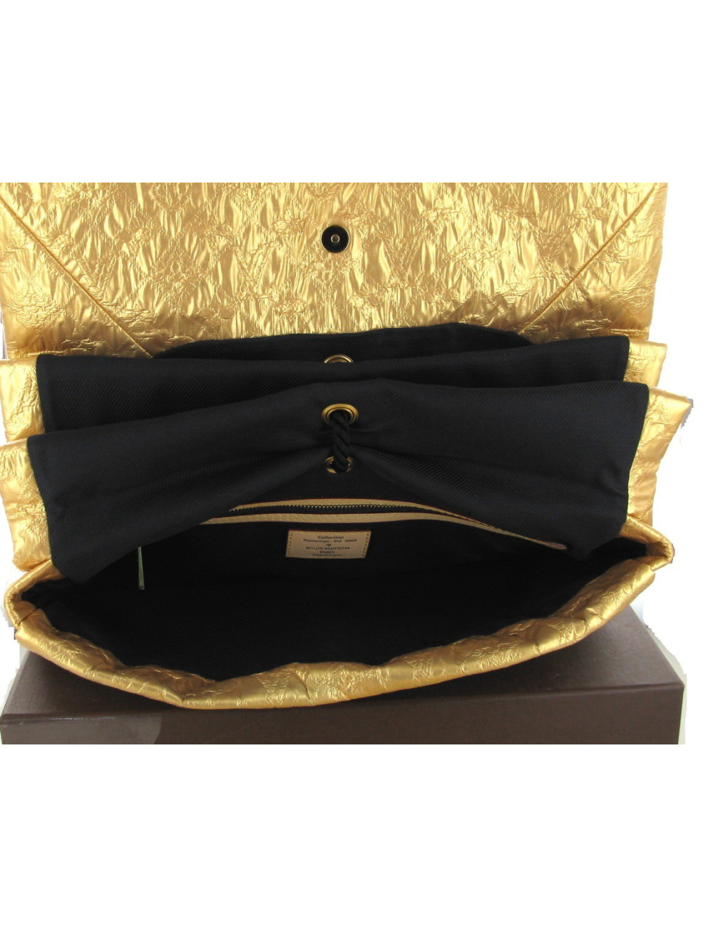 Pochette dorée LOUIS VUITTON  Collection Printemps-Eté 2009