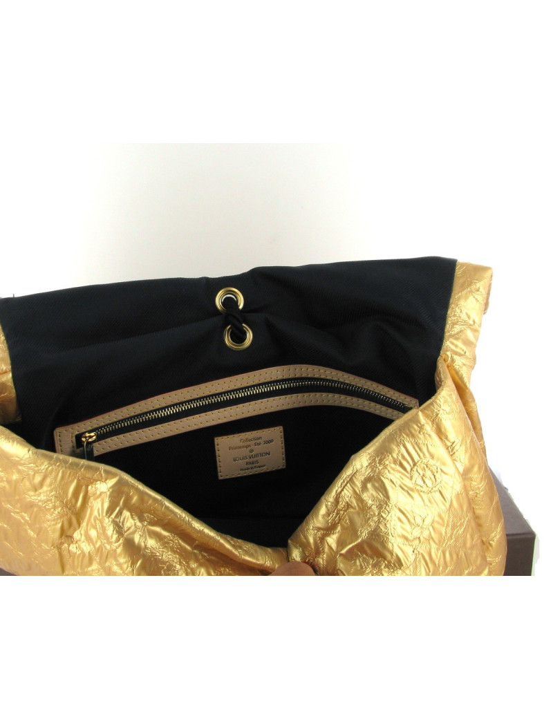 Pochette dorée LOUIS VUITTON  Collection Printemps-Eté 2009