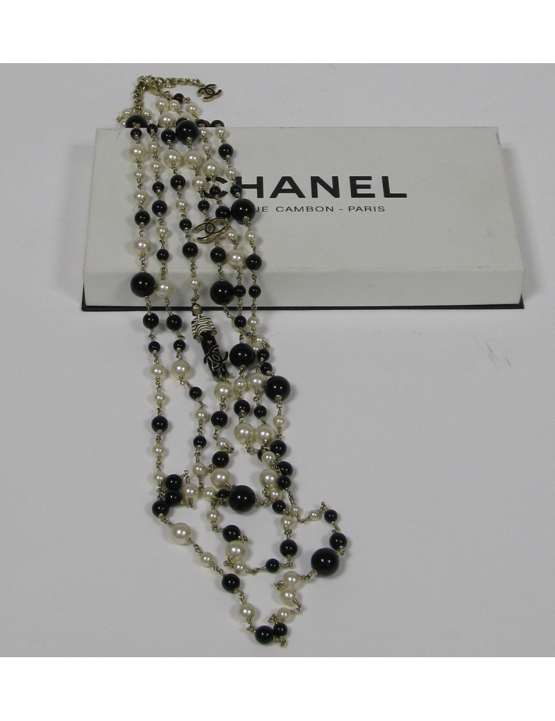 CHANEL multi row necklace with pearls, cc and Coco figurine