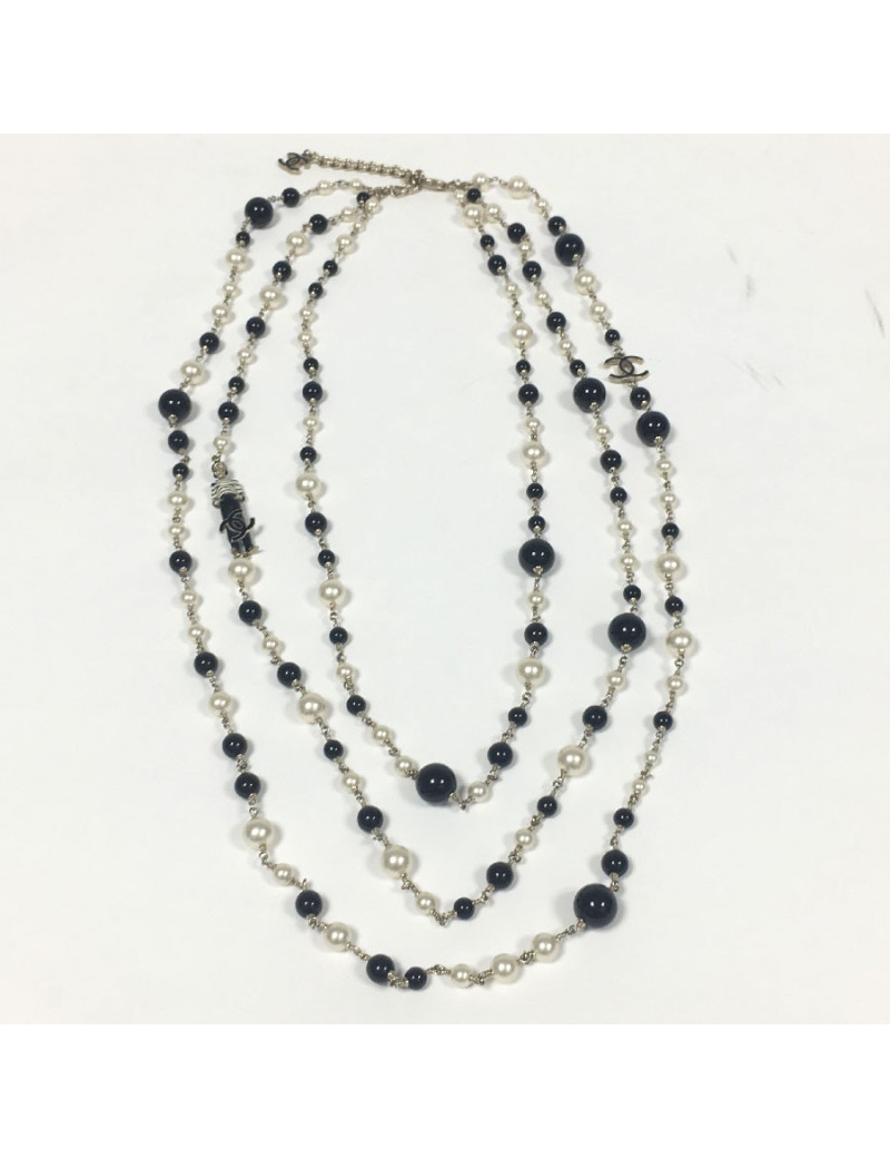 CHANEL multi row necklace with pearls, cc and Coco figurine