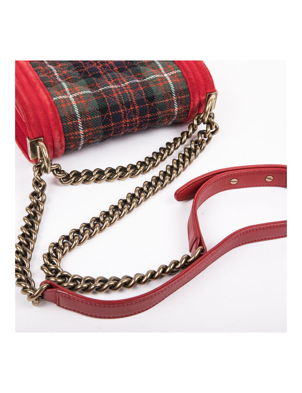CHANEL Boy flap bag Paris Edimbourg in Red velvet and plaid fabric