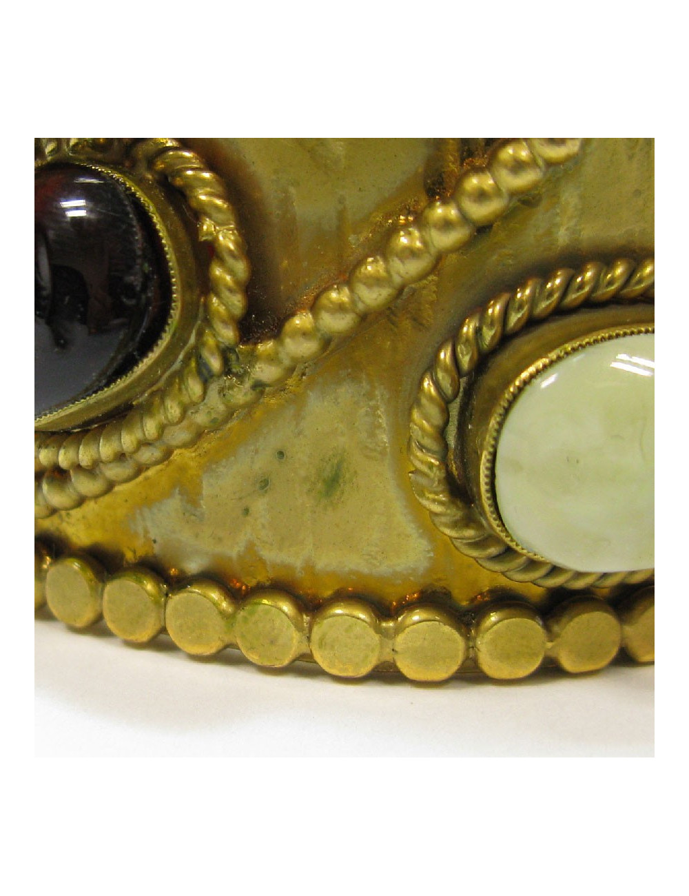 MARGUERITE de VALOIS Couture cuff bracelet in gilt metal and molten glass cabochons