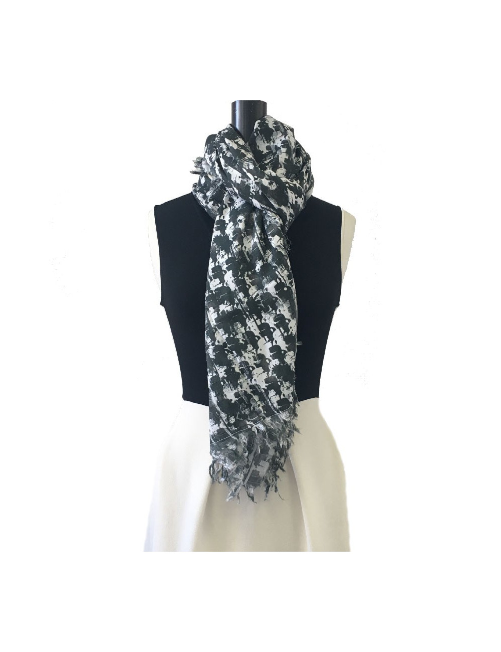 Châle KARL LAGERFELD