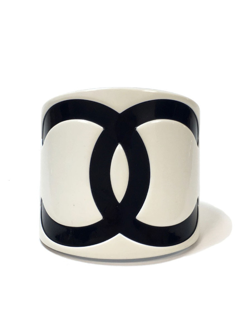 Manchette CC en plastique noir et blanc