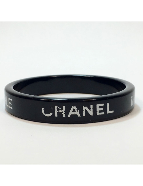 Bracelet CHANEL en plexiglass noir