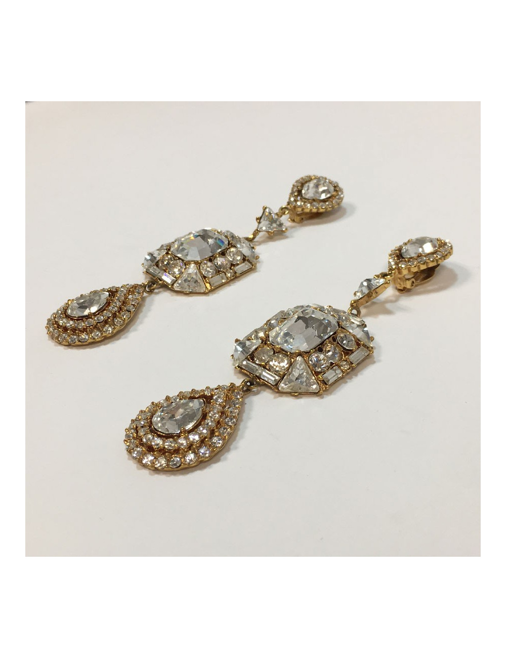 Boucles d'oreilles clips YVES SAINT LAURENT vintage en strass