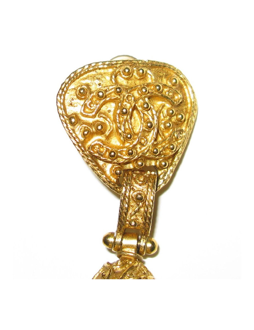 Boucles d'oreilles clips CHANEL  vintage métal doré 