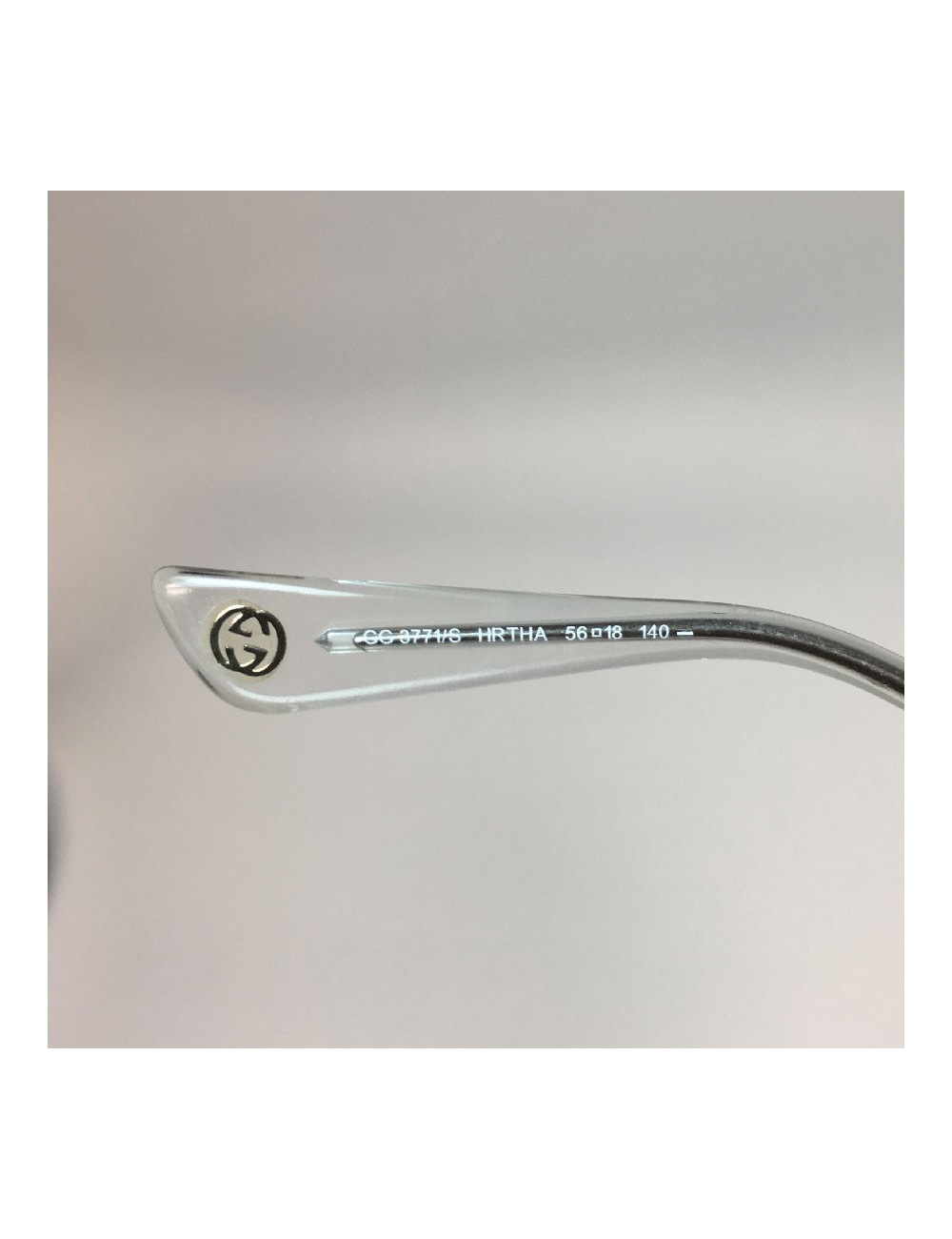 Lunettes de soleil GUCCI branches écaille