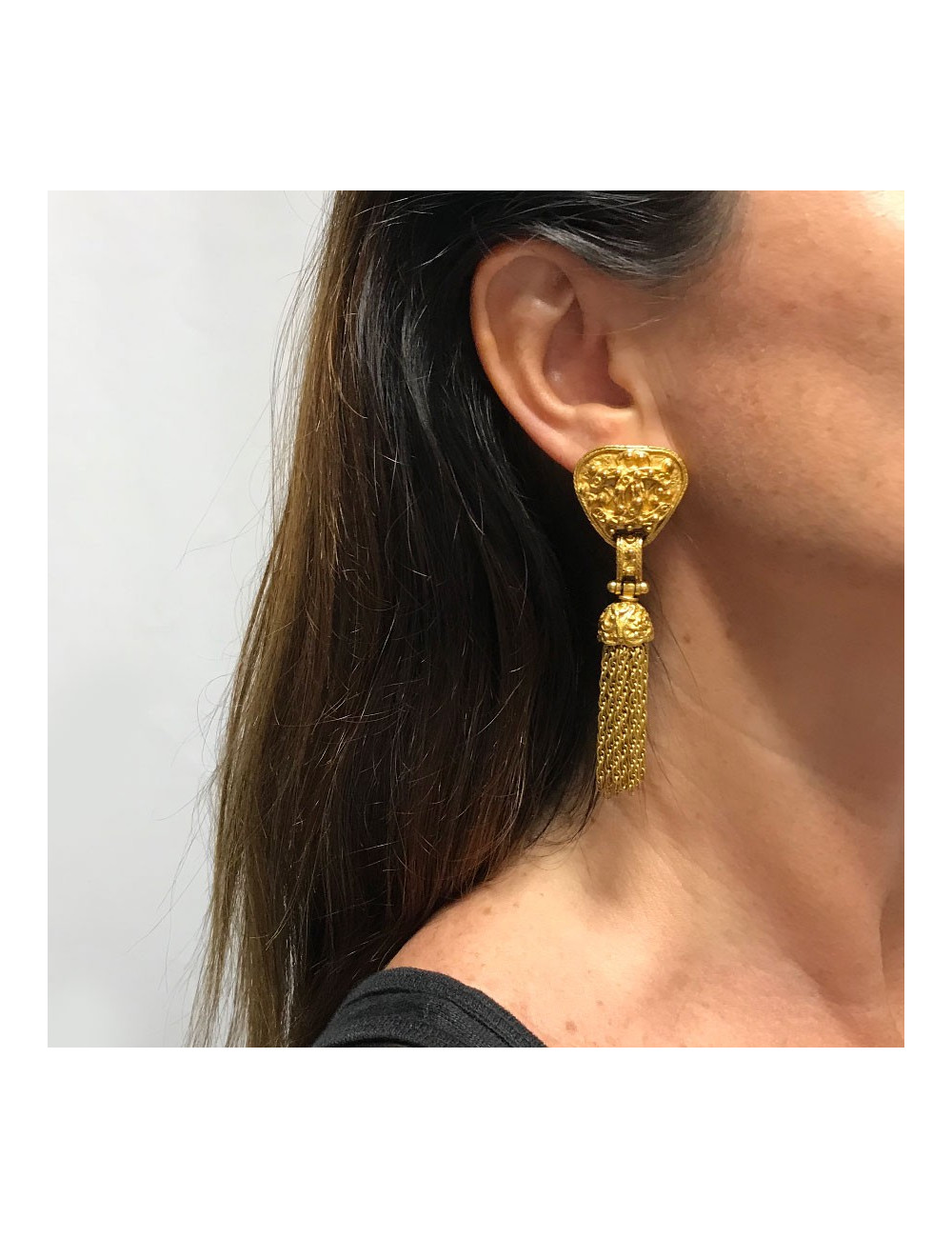 Boucles d'oreilles clips CHANEL  vintage métal doré 