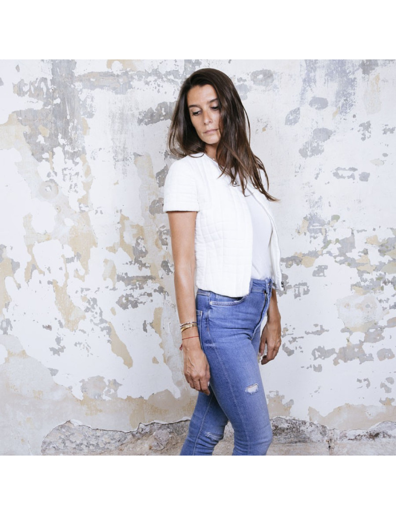 CHANEL short white cotton quilted jacket size 36FR