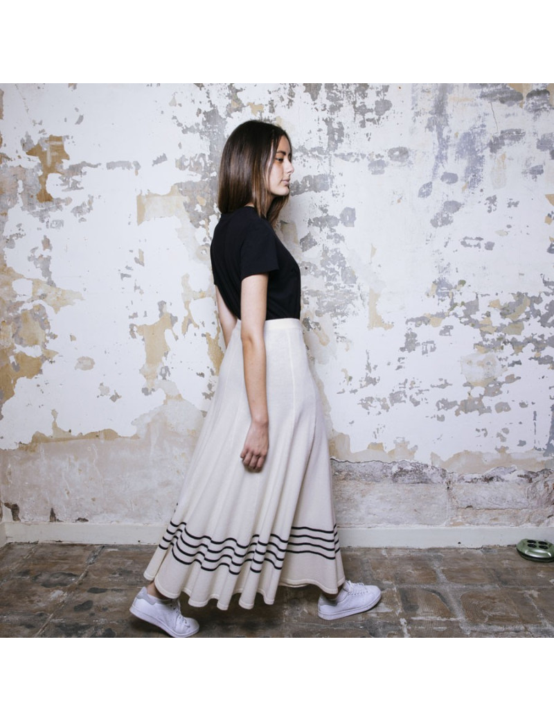 Jupe longue CHANEL T 42 en cachemire ivoire et rayée noire