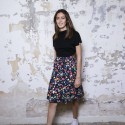 CHANEL pleated skirt in navy cotton tweed and multicolored paint size 36FR