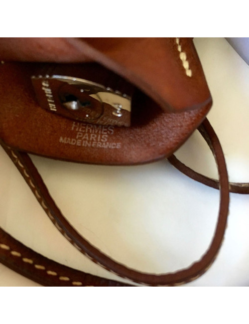 Collier cadenas HERMES cuir veau barénia