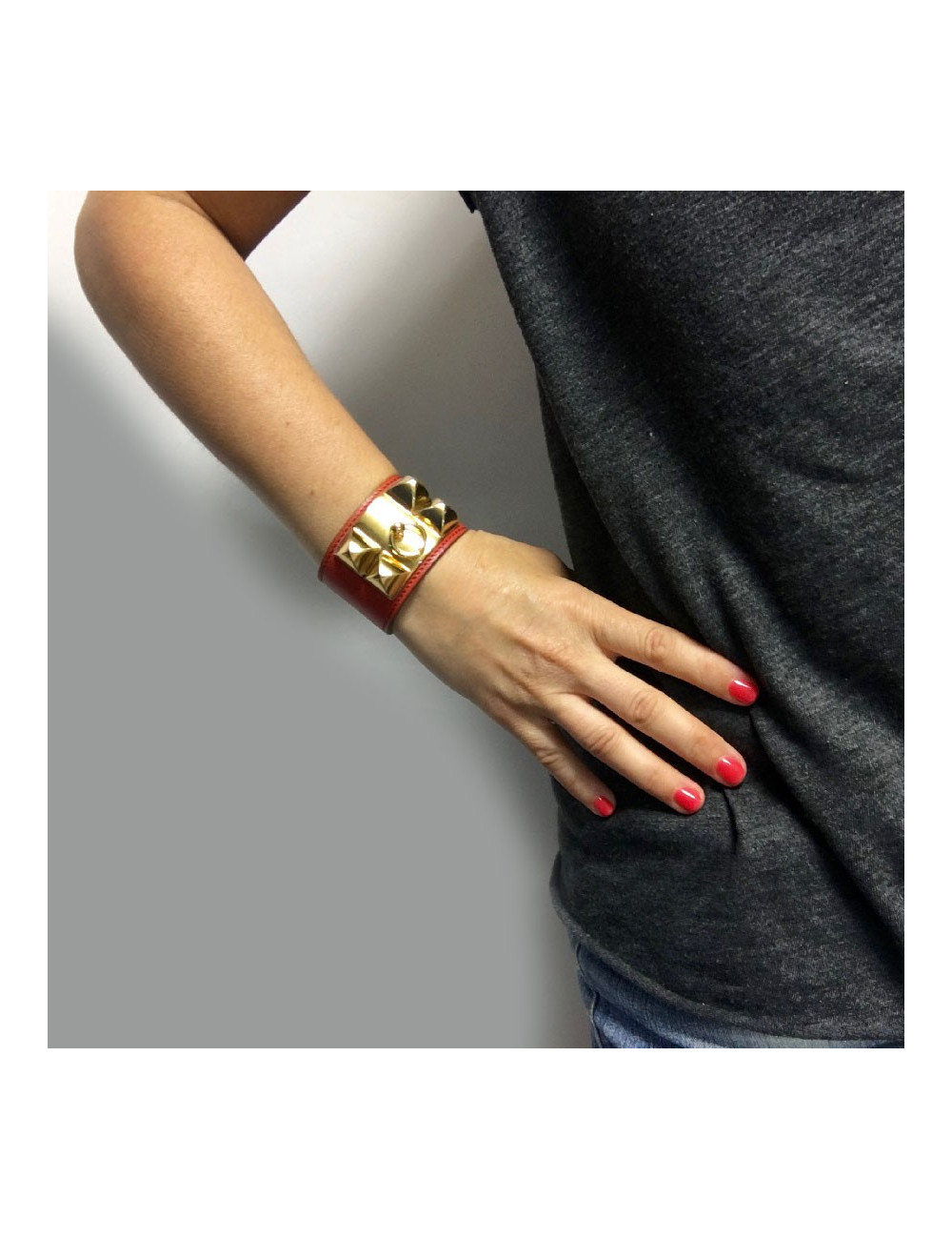 Manchette médor CDC HERMES en veau couleur sanguine