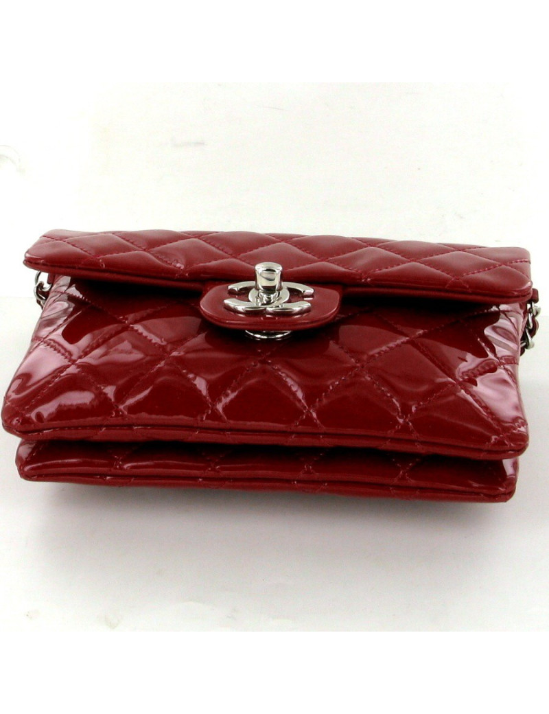 Sac rabat CHANEL rouge verni