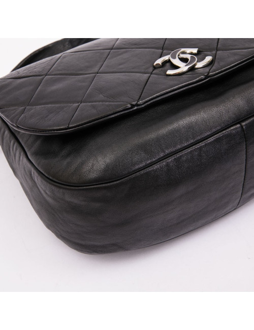 Sac CHANEL cuir d'agneau noir matelassé