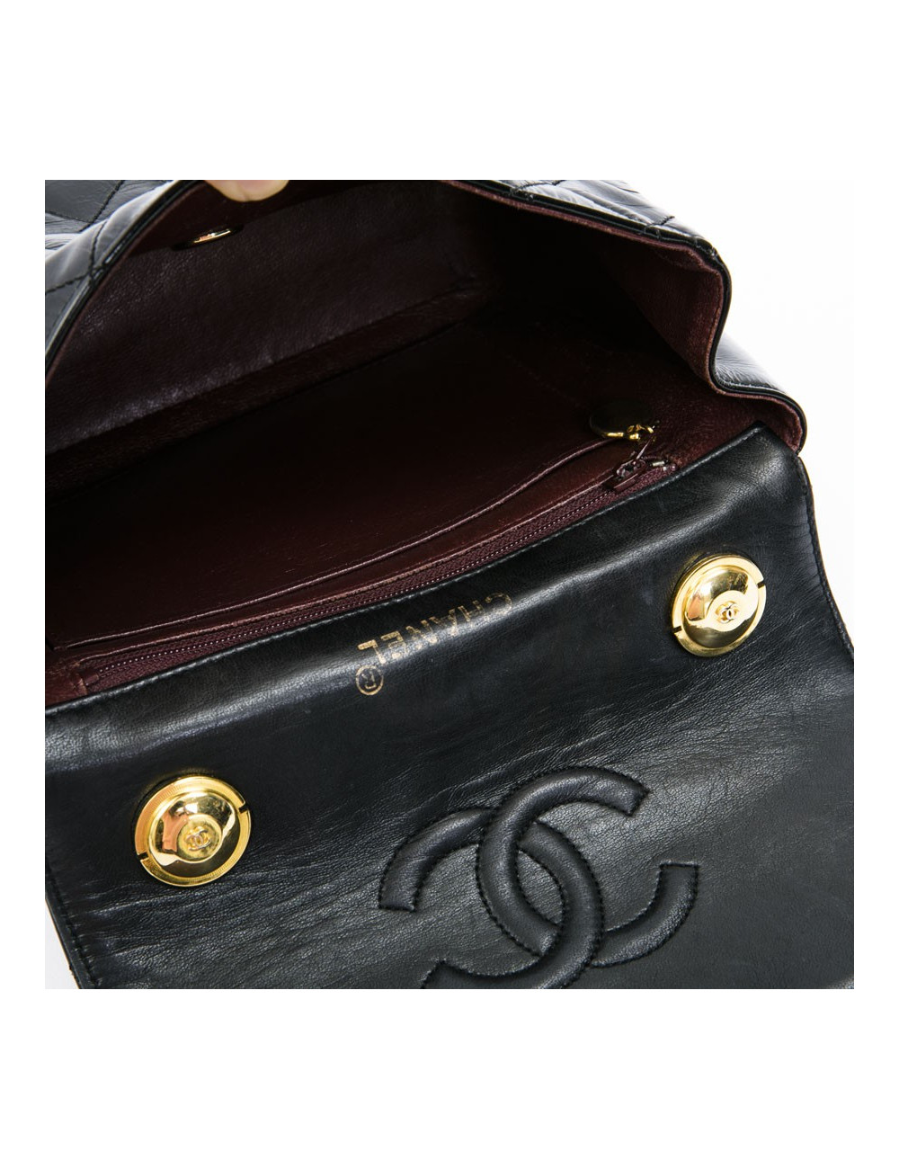 Mini sac CHANEL verni semi brillant noir