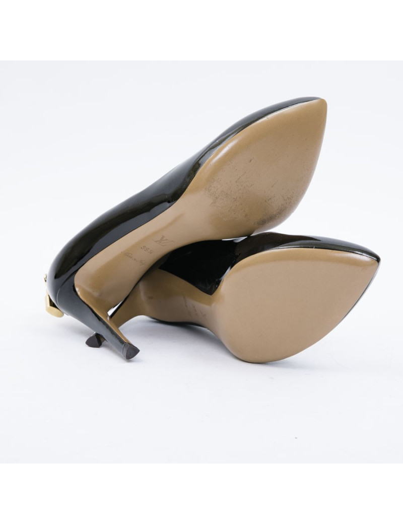 LOUIS VUITTON Oh really high heels in black patent leather size 39.5FR