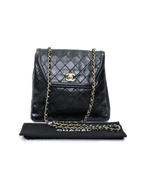 CHANEL vintage black quilted leather bag