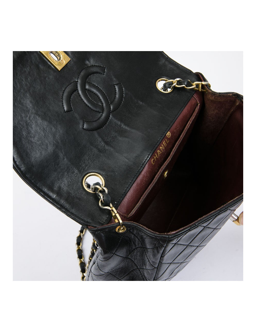 Sac Chanel cuir matelassé noir vintage