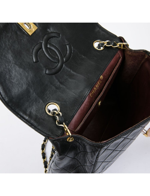 CHANEL vintage black quilted leather bag