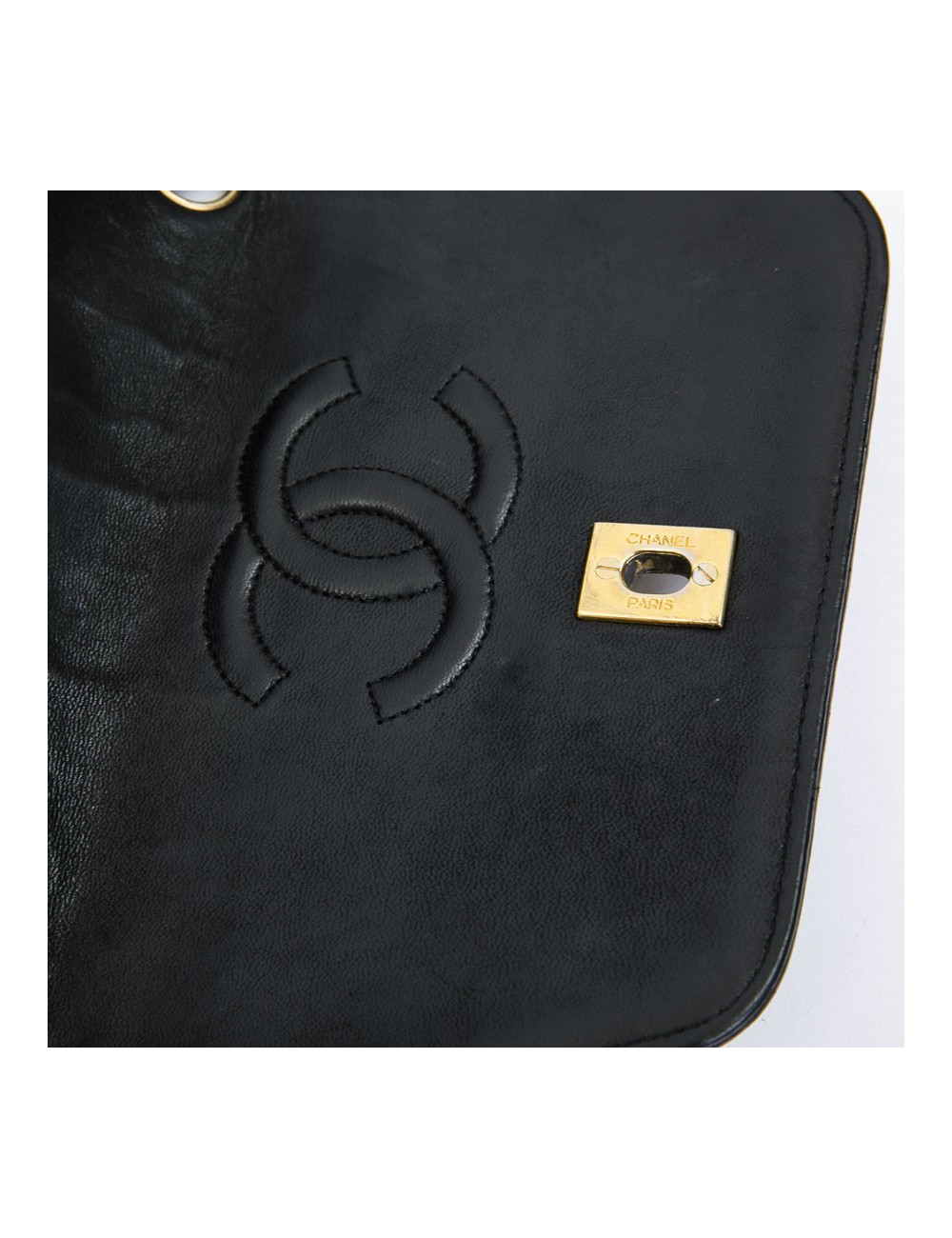 Sac Chanel cuir matelassé noir vintage