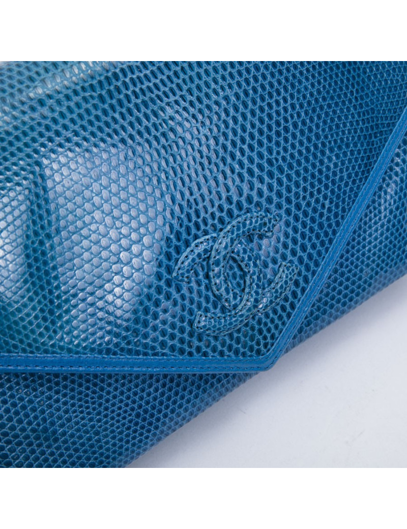 Sac CHANEL en lezard bleu Vintage