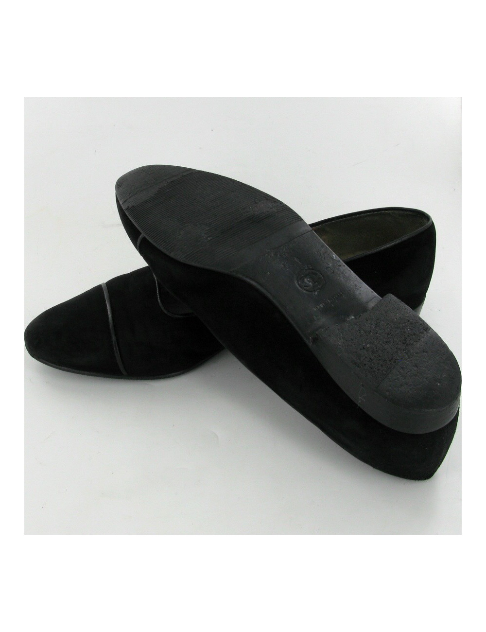 Ballerines CHANEL en daim noir T.38,5