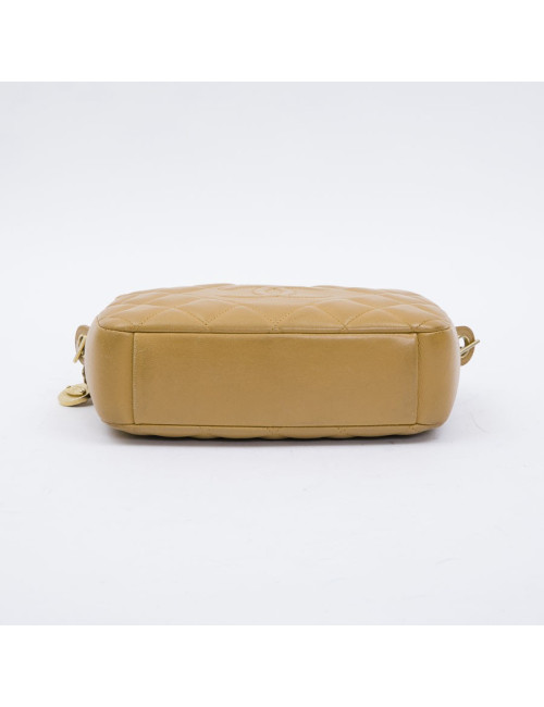 CHANEL camera bag in camel quilted leather