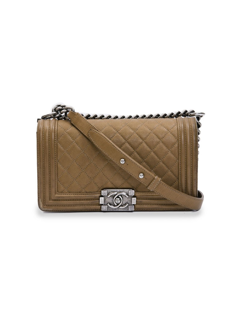 Sac Boy CHANEL medium cuir caviar or vieilli 