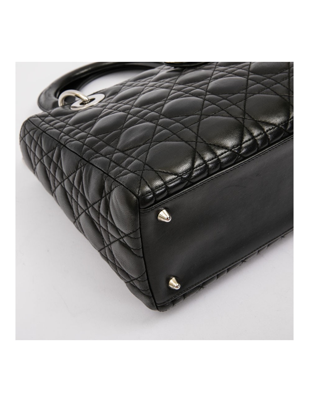  Lady D DIOR bag in black lambskin leather