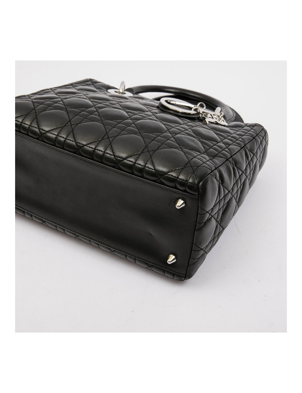  Lady D DIOR bag in black lambskin leather