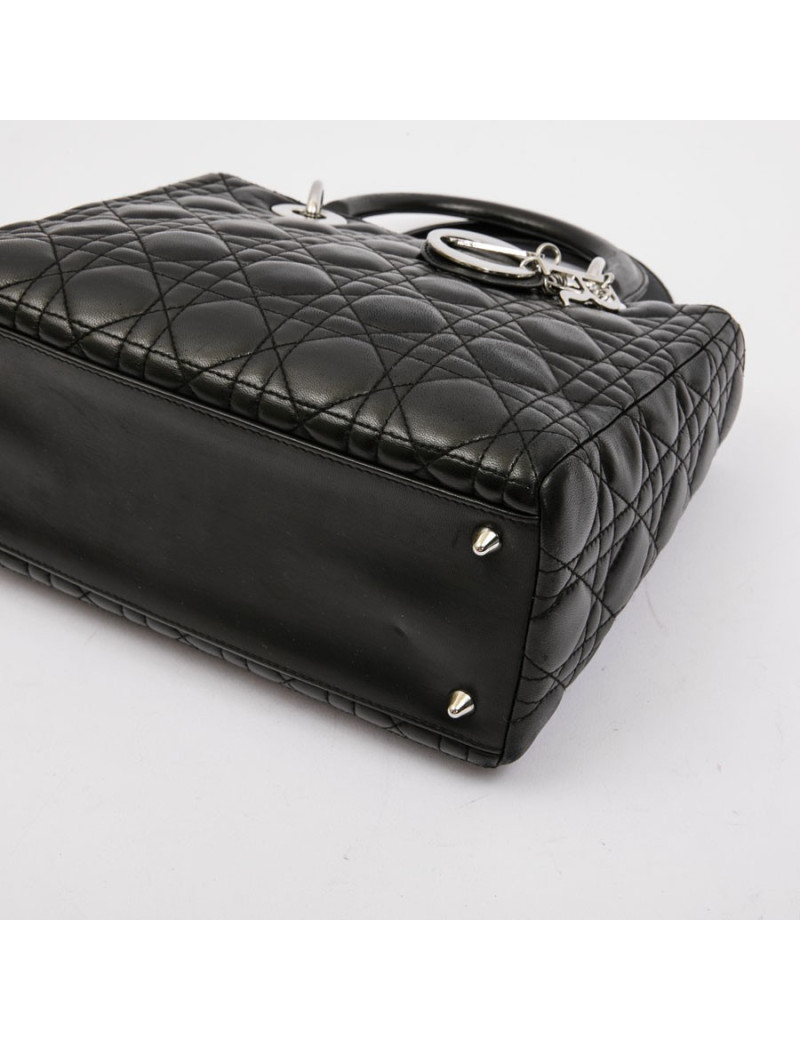  Lady D DIOR bag in black lambskin leather