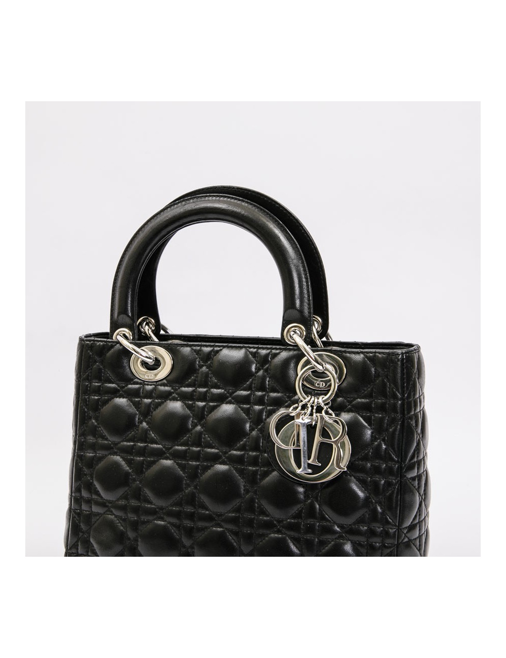  Lady D DIOR bag in black lambskin leather