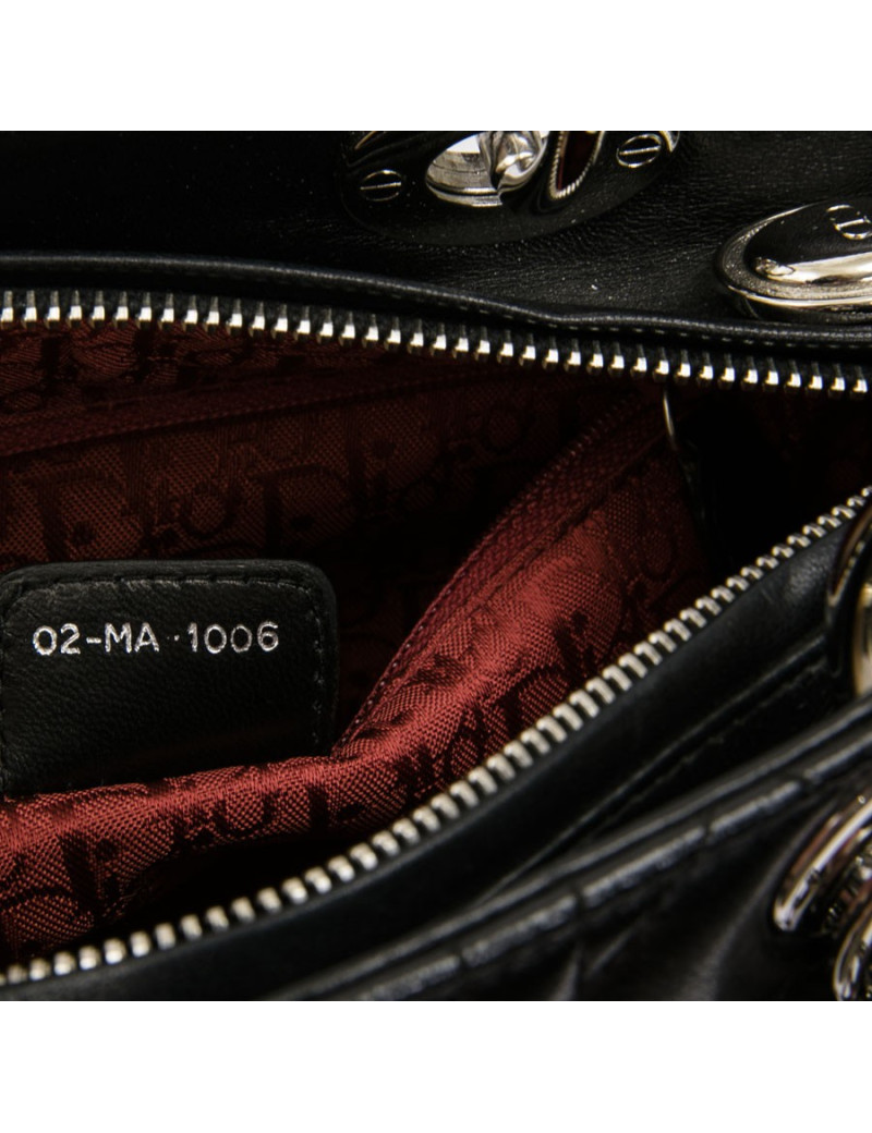  Lady D DIOR bag in black lambskin leather