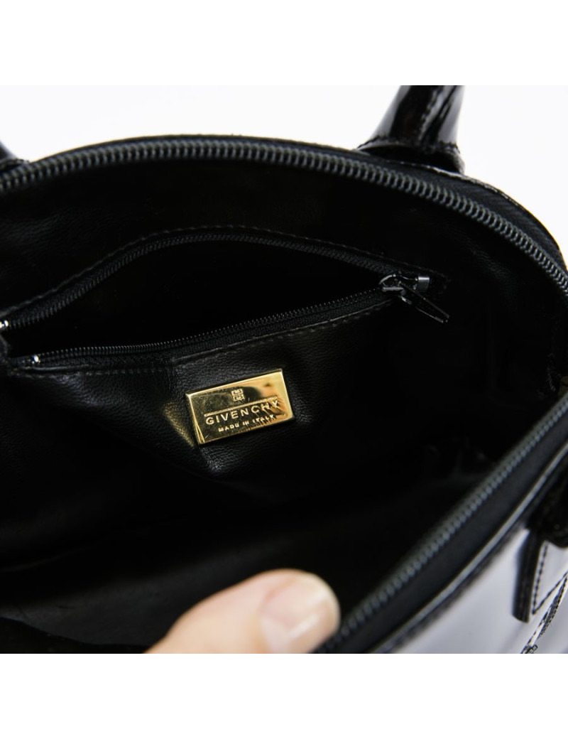 Mini sac GIVENCHY verni noir 