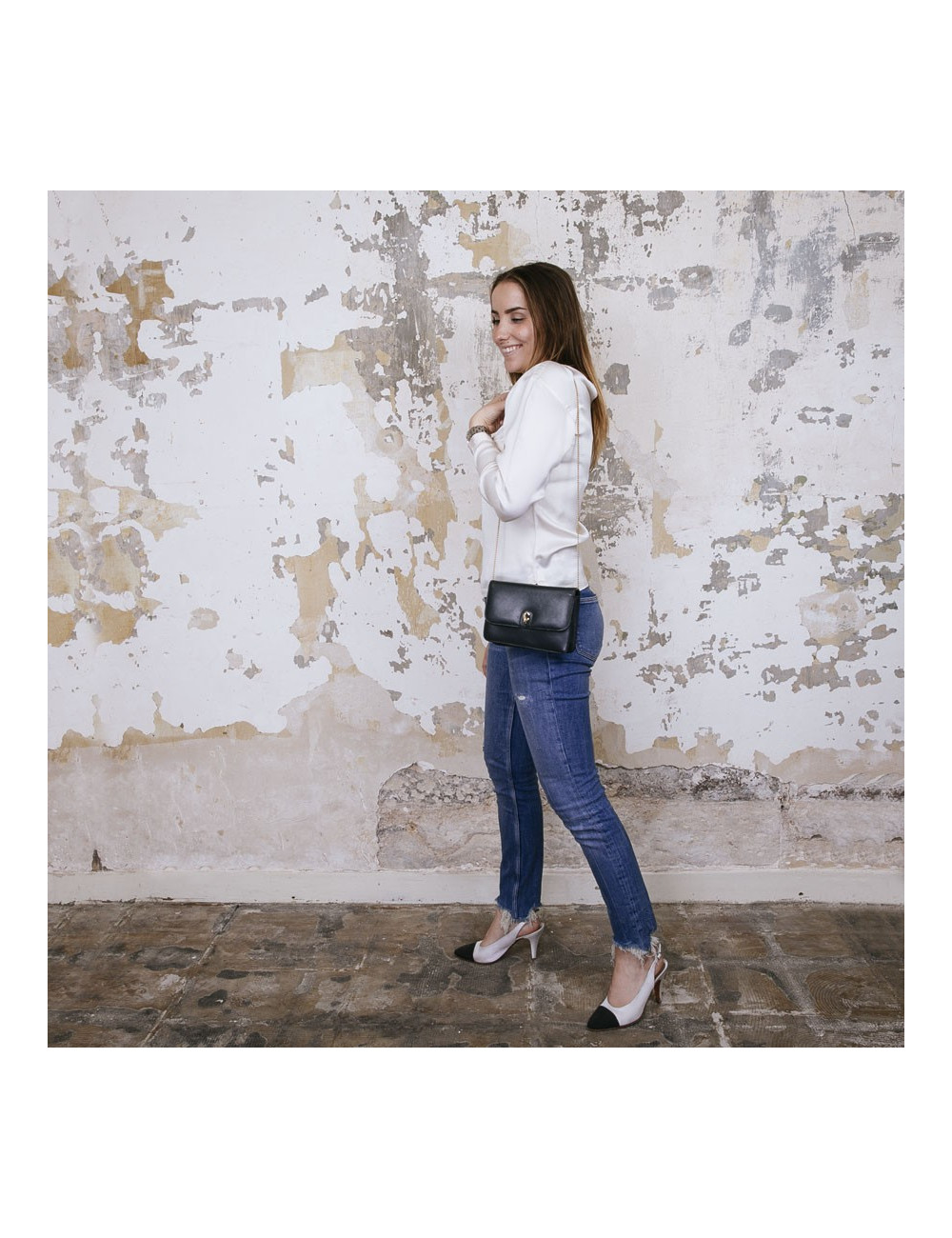 Mini sac DIOR vintage en cuir bleu marine chaîne doré