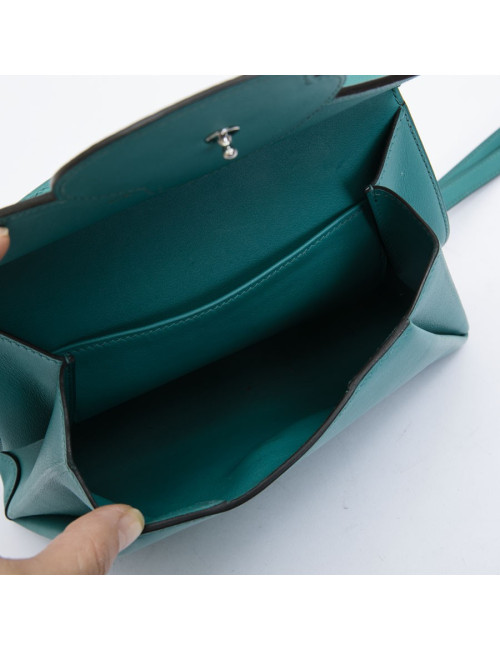 Sac pochette HERMES Tutti frutti Hermail cuir tadelakt bleu paon et crocodile vert