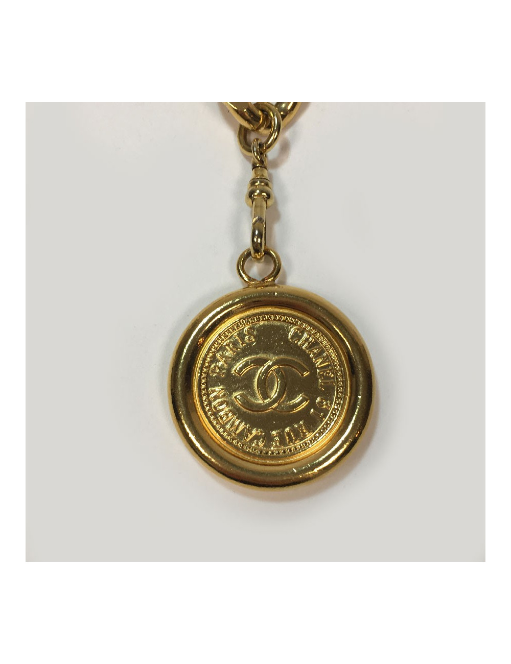 CHANEL vintage chain belt in gilt metal