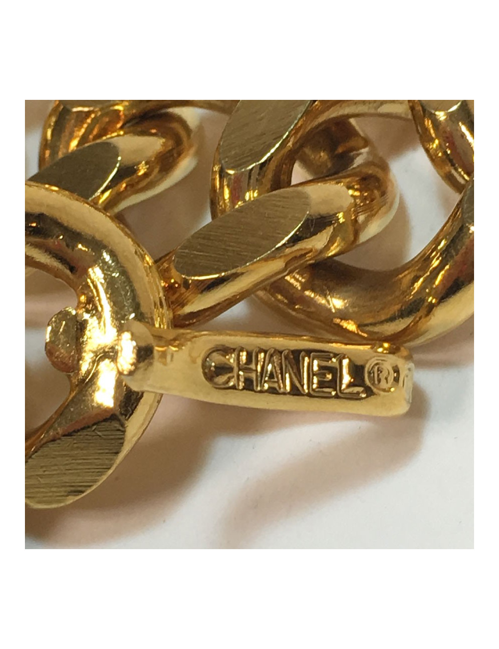 CHANEL vintage chain belt in gilt metal