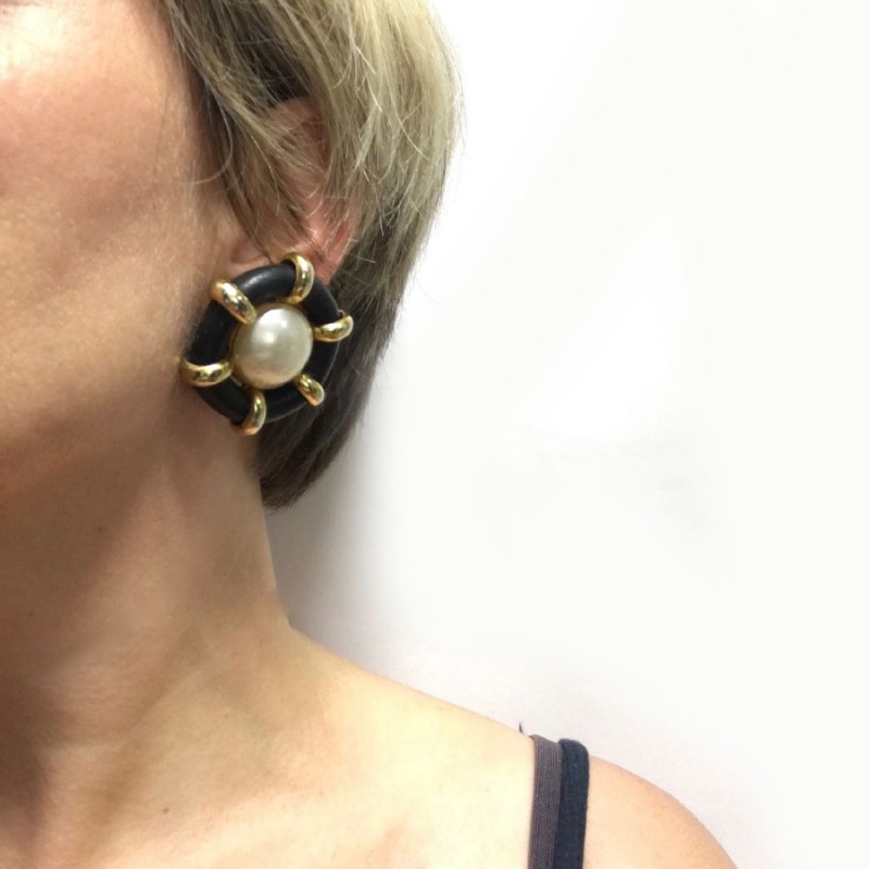 CHANEL Vintage clip-on earrings - VALOIS VINTAGE PARIS