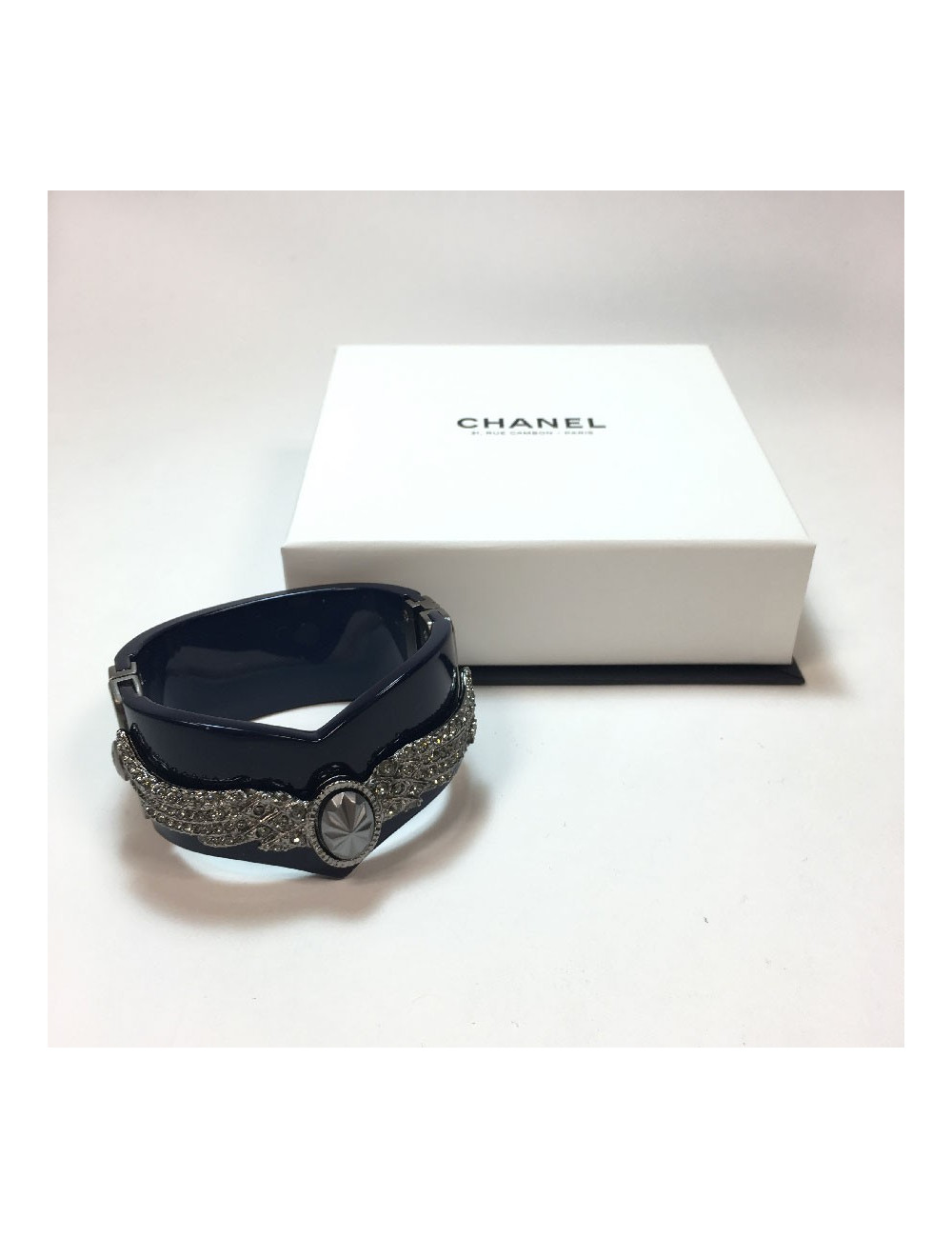 Manchette CHANEL aile 