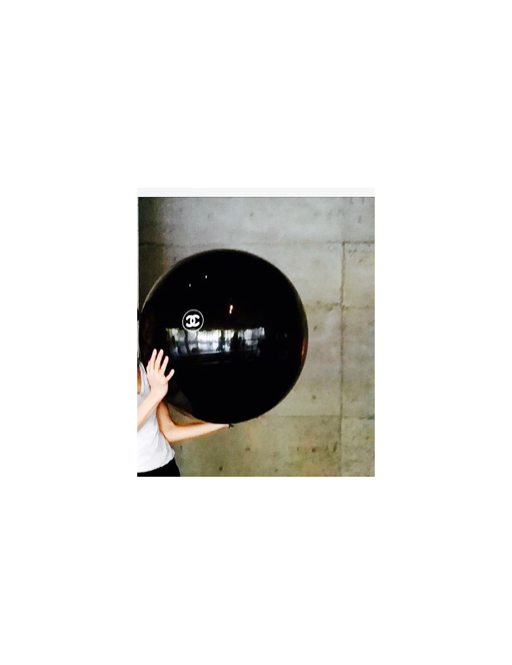 Ballon de gymnastique CHANEL noir grand modèle