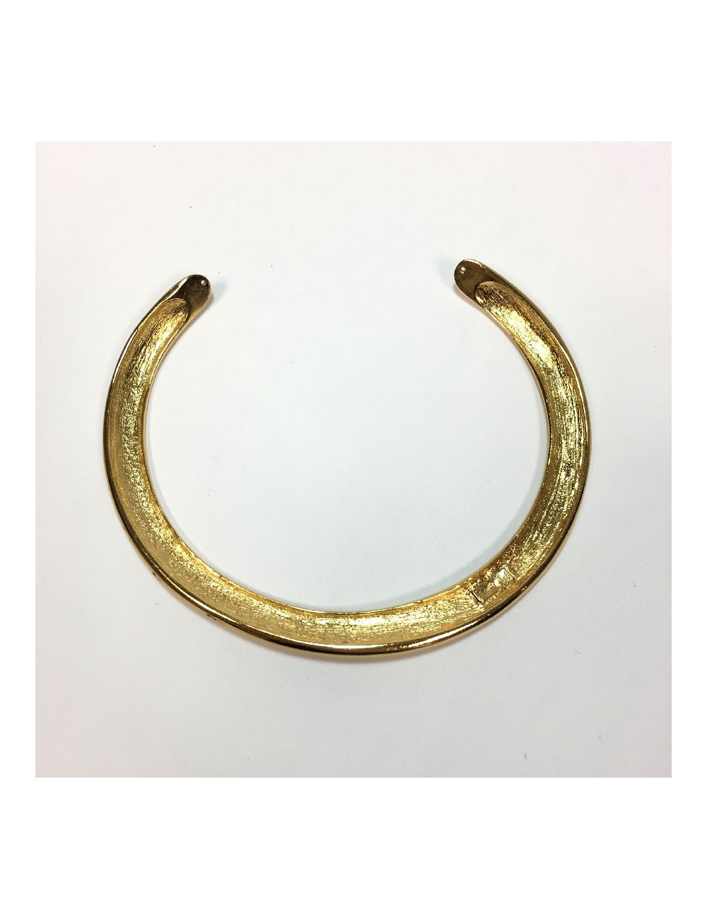 Collier YVES SAINT LAURENT rigide doré