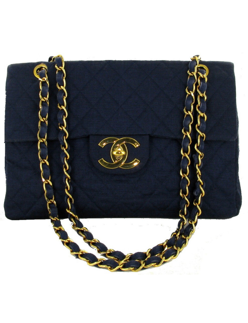 Timeless Maxi Jumbo CHANEL matelassé bleu 