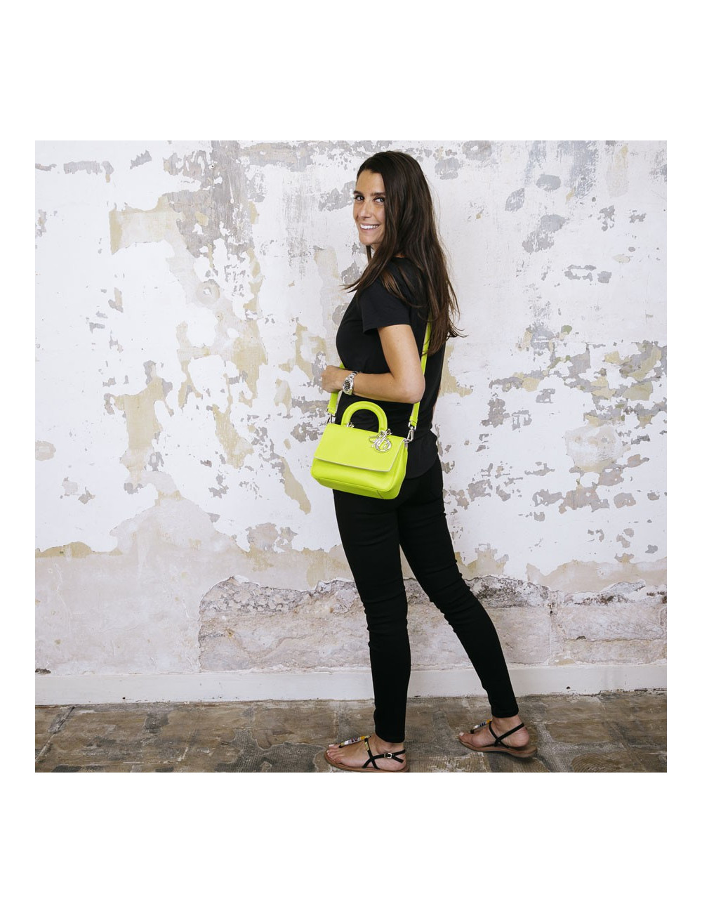 Sac BE DIOR cuir taurillon vert acide 