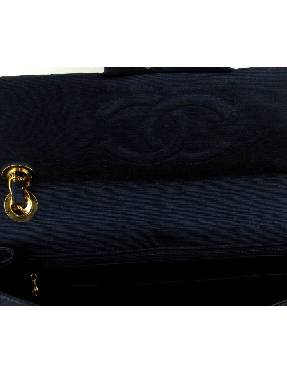 Timeless Maxi Jumbo CHANEL matelassé bleu 